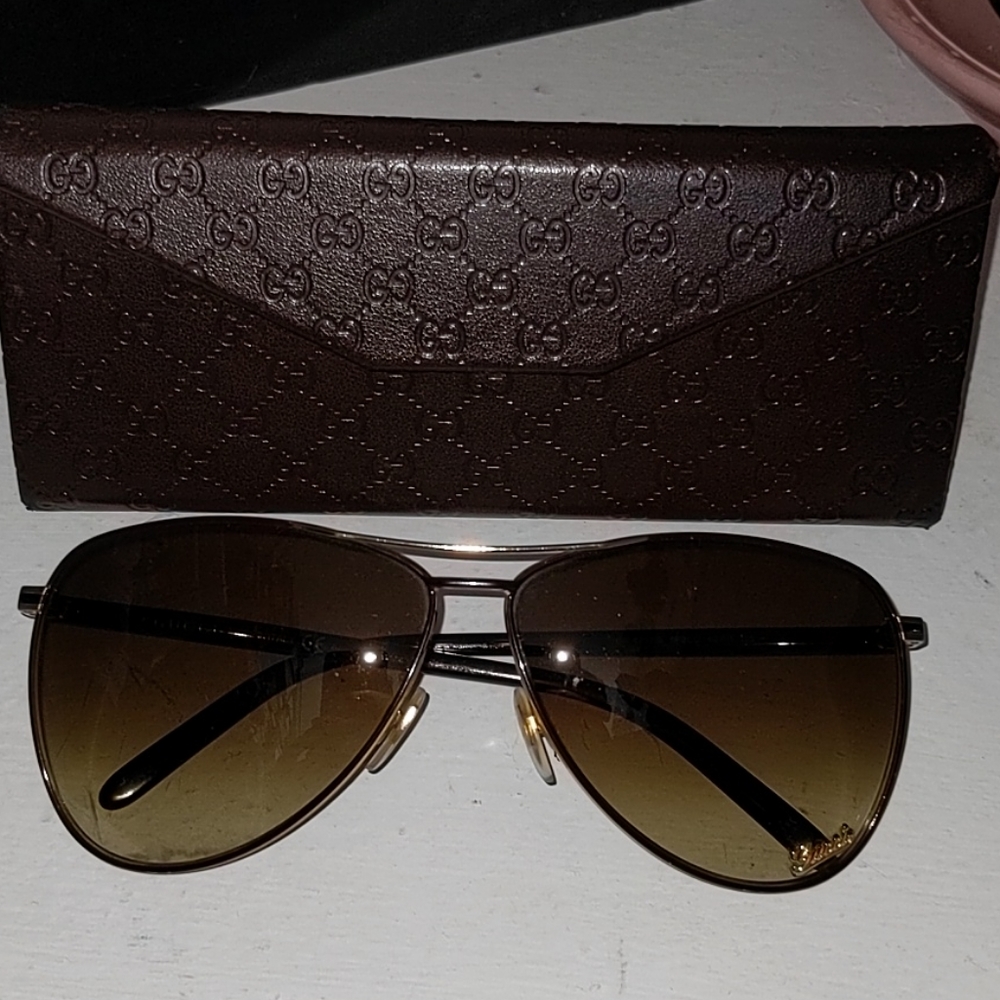 Authentic Gucci sunglasses - aviator